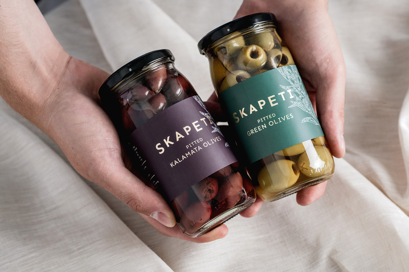 5 L Tin EVOO and Olives Jars bundle